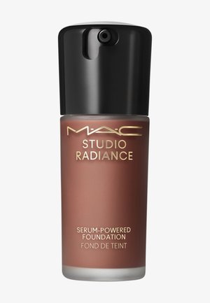 STUDIO RADIANCE SERUM-POWERED FOUNDATION - Foundation - nw58