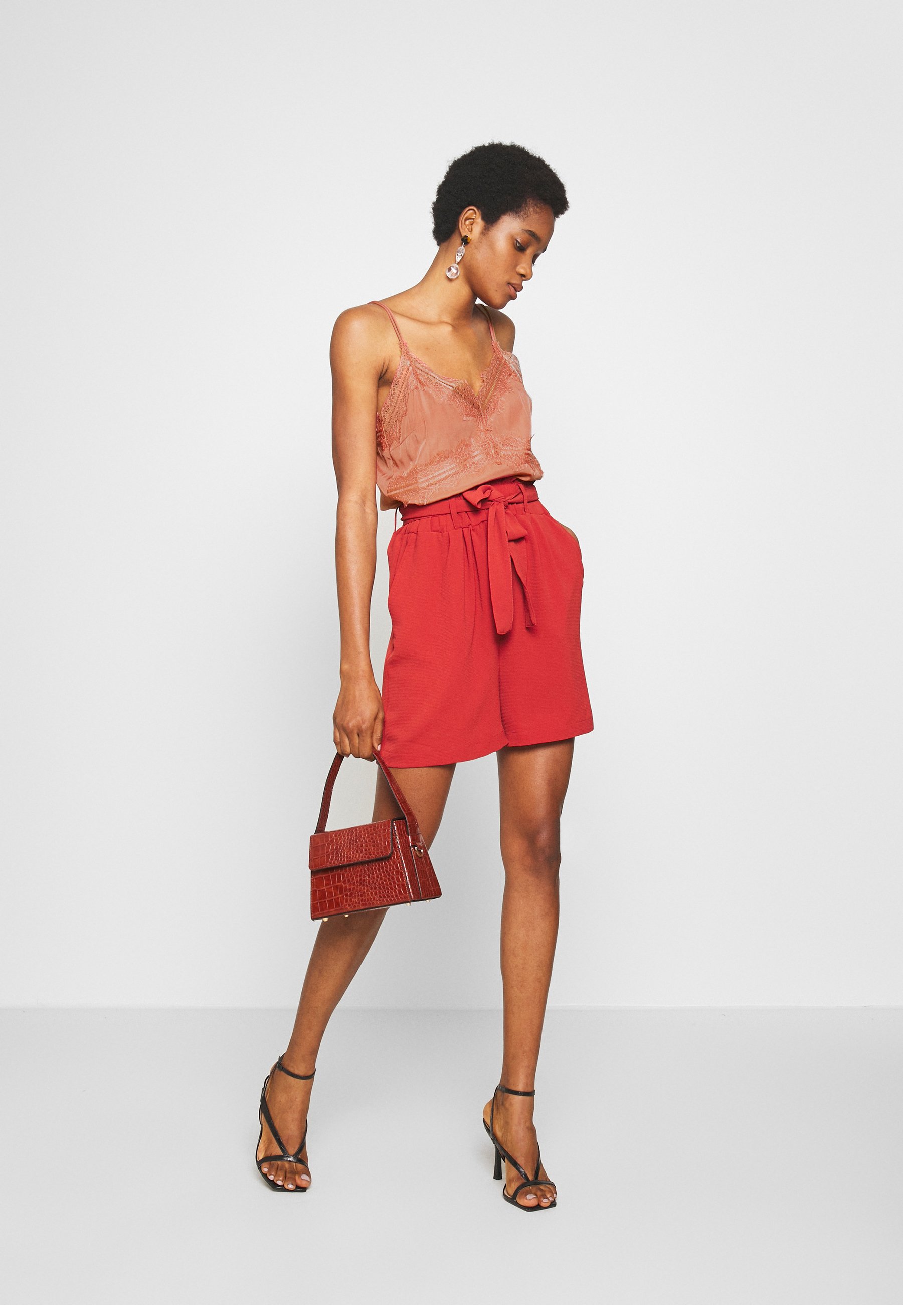 Vila VIEMISA SINGLET Topper dusty cedar Zalando.no Vila VIEMISA SINGLET - Topper - dusty cedar