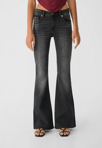 Stradivarius - Džínsy bootcut - grey denim Miniatúrny obrázok 1