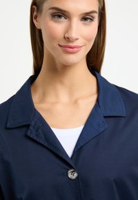 Frieda & Freddies Halflange jas - mittelblau