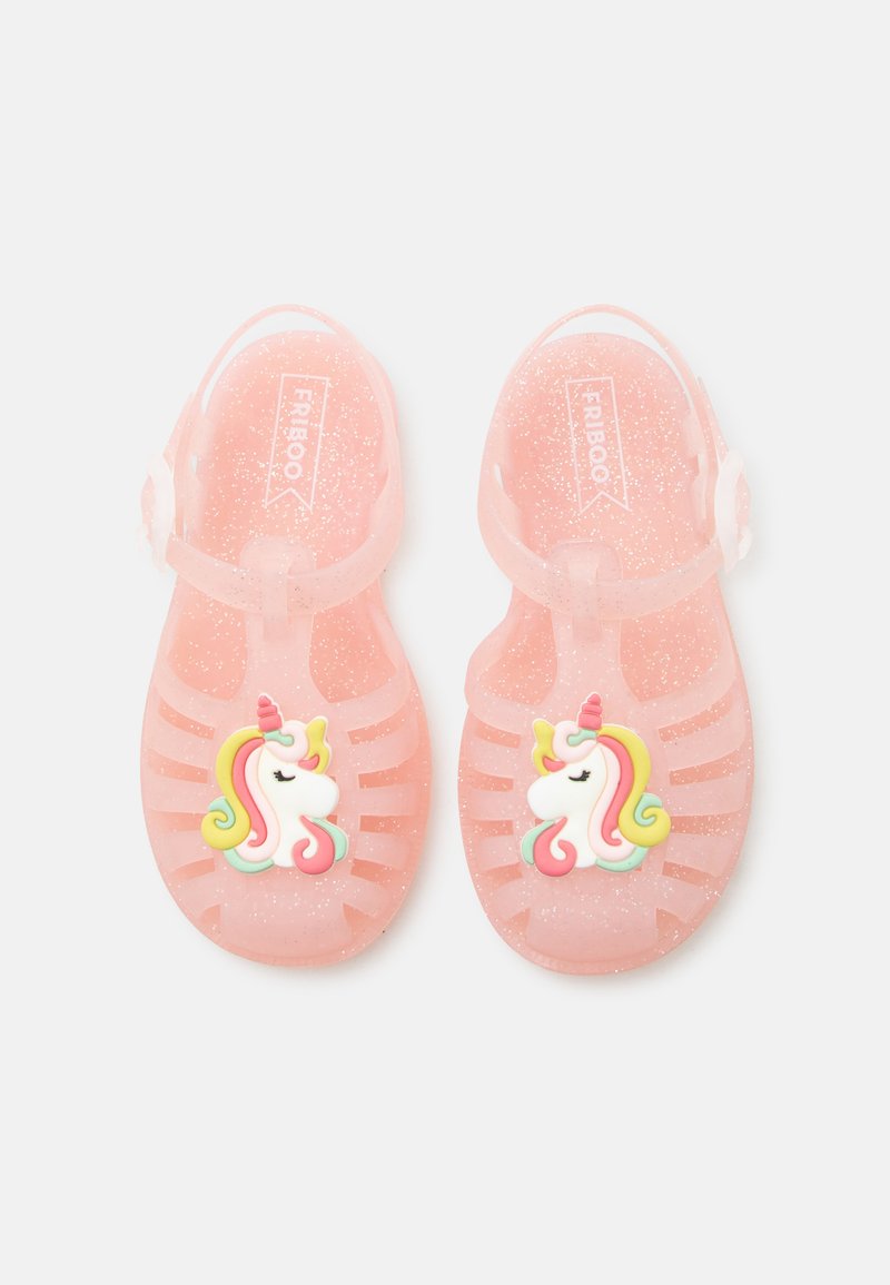 Ζευγάρι ημιδιάφανων ροζ παιδικών σανδαλιών με γκλίτερ και πολύχρωμη διακόσμηση μονόκερου σε κάθε ένα.