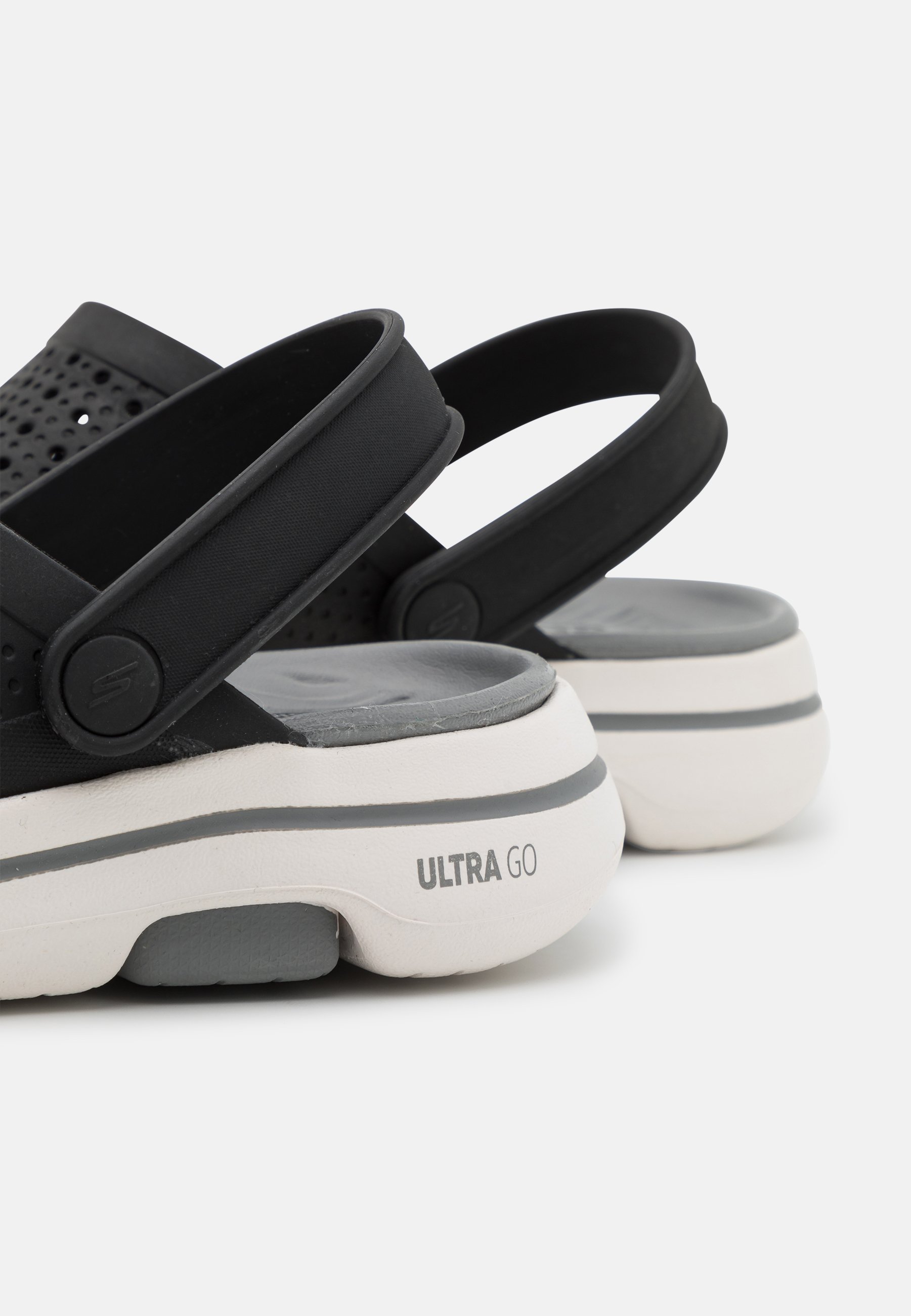 skechers clogs black