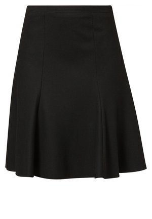 Czarna spódnica w kształcie litery A wykonana z gładkiej tkaniny, charakteryzująca się rozkloszowanym fasonem, przeszyciami w talii oraz brakiem widocznych zapięć i ozdób.