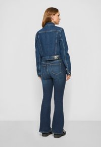 Calvin Klein Jeans CROPPED 90S JACKET - Džínová bunda - denim medium
