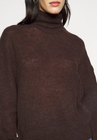Object Tall Maglione - brown