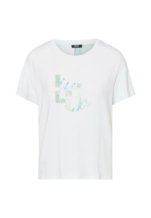 Maglietta bianca a maniche corte con scollo rotondo con logo "LJ" azzurro chiaro e verde con motivo decorativo sulla parte anteriore.