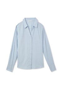 Camicia a maniche lunghe blu chiaro realizzata in tessuto morbido, con un colletto, chiusura a bottoni e dettagli delle spalle leggermente arricciati.