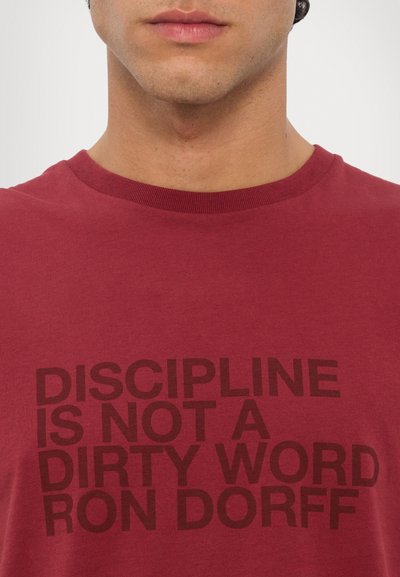 Ron Dorff Top - burnt red