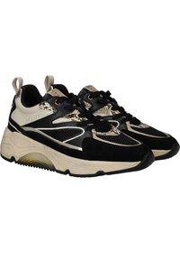 Zwarte en beige sneakers met een bovenwerk van gemengde materialen, waaronder mesh, suède en slangenprint accenten; dikke witte middenzool en textuuroptimalen.