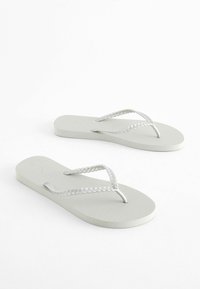 Next PEARLISED PLAITED - REGULAR FIT - Sandaler m/ tåsplit - metallic
