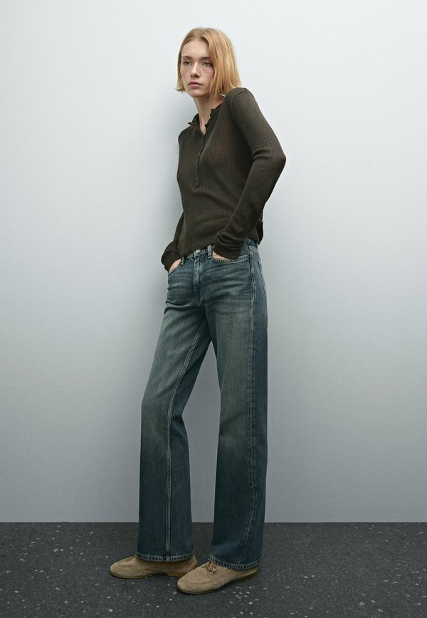 HIGH-WAIST BOOT-CUT - Straight leg jeans4