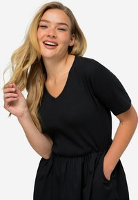 Pienoiskuva 4