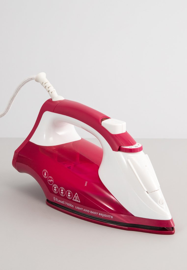 Plancha de vapor roja y blanca con un diseño curvado, mango texturizado, múltiples botones de control y una punta afilada para un uso preciso.