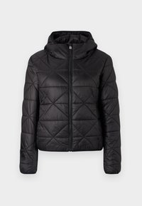 Crna jakna s kapuljačom, quilted, s prednjim patentnim zatvaračem i mekim, glatkim teksturom. Dijamantni uzorak po tkanini.