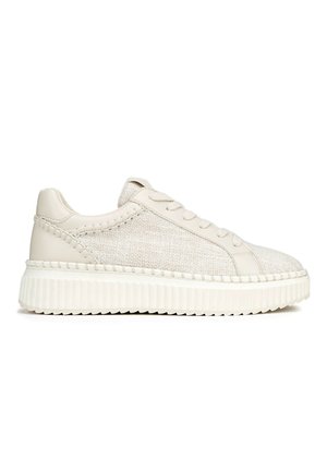 SNEAKERS - Baskets basses - white