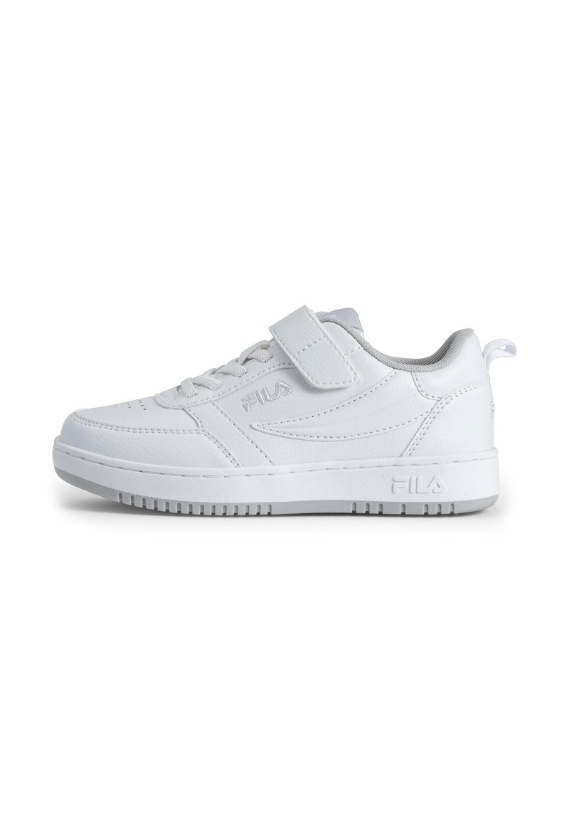 Valkoiset synteettiset lenkkarit, joissa on teksturoitu pinta, kengännauhat ja tarranauha, sekä kumipohja, jossa on kuvioitu pinta.