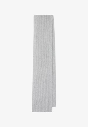 Grau gestreifte Schal aus weichem Strickmaterial, mit einer langen rechteckigen Form und einer einheitlichen Textur.