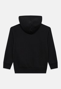 Felpa nera con un tessuto morbido e texture. Presenta una tasca a marsupio e polsini aderenti. Progettata con una vestibilità comoda e un cappuccio con cordino.