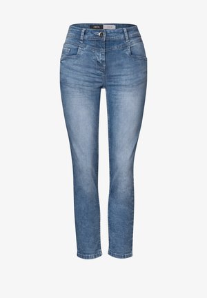 Lichtblauwe denim jeans met een aansluitende pasvorm, voorzien van een knoopsluiting, vijf zakken en subtiele vervaging voor textuureffect.