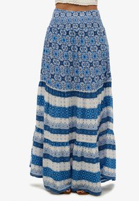 Superdry & Co PRINTED  - Gonna lunga - tala tile border blue