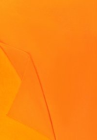 Unselected, tangerine