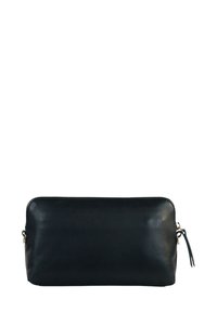 Borse di pelle nera con texture liscia, forma rettangolare, chiusura a zip e una piccola linguetta in pelle sul lato.