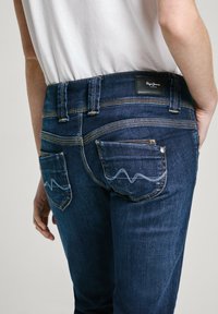 Pepe Jeans VENUS - Jean droit - dark blue denim