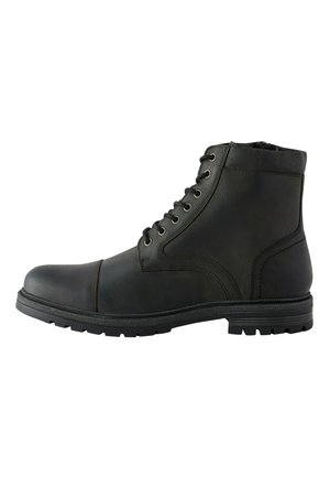 Next TOE CAP - REGULAR FIT - Suvarstomi aulinukai - black