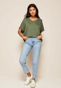 Friends Like These Paprasti marškinėliai - khaki green