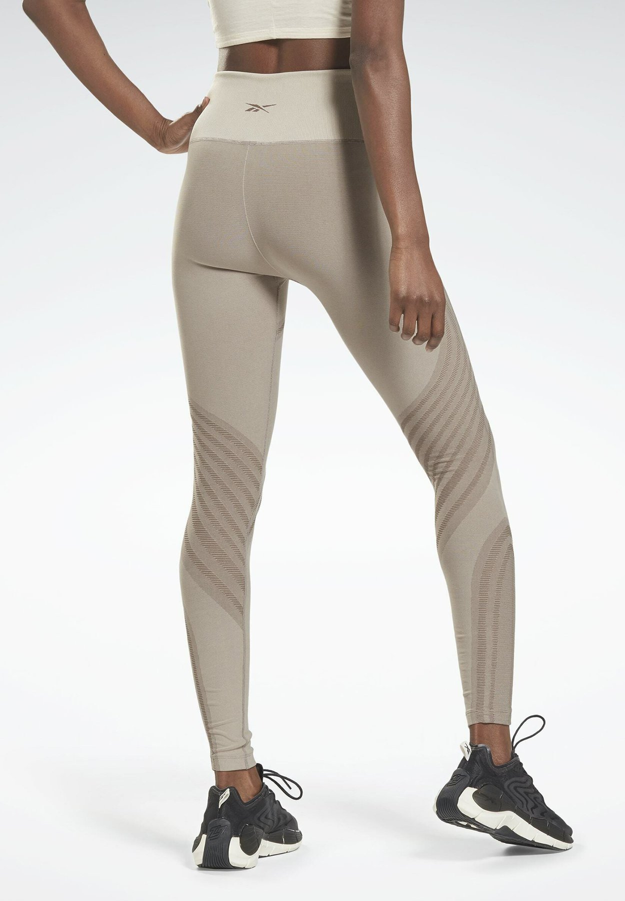 LES MILLS SEAMLESS