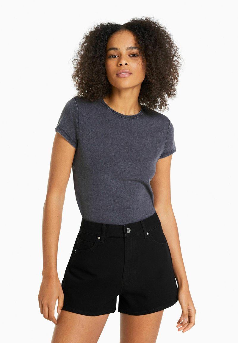 bershka bicycle shorts