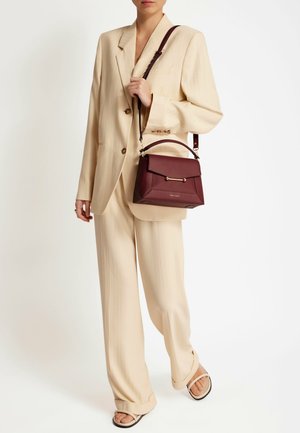 Strathberry, MOSAIC  - Borsa a mano - oxblood