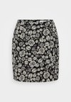 VIRASLA SKIRT - Pieštukinis sijonas - black