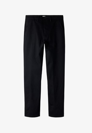 Pantalon en coton noir à coupe droite, avec poches avant et fermeture à boutons. Caractérisé par une texture lisse et une finition soignée.