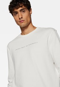 Mavi REGULAR PRINTED  - Sweatshirt - antique white