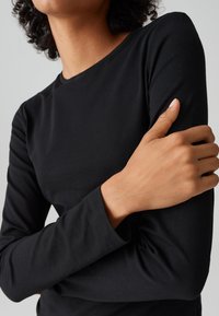 OPUS SLIM FIT BASIC - Longsleeve - black
