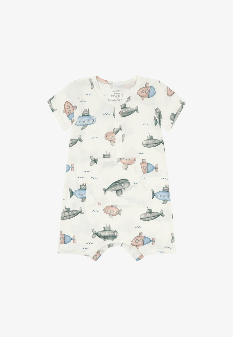 Combinaison bébé à manches courtes avec boutons sur le devant et une poche kangourou, présentant un motif de sous-marin aux couleurs pastel sur un tissu blanc.