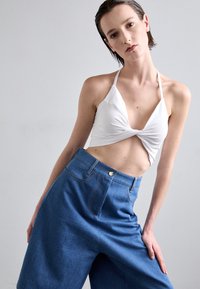 MAITREPIERRE CAGLIO - Short en jean - blue denim