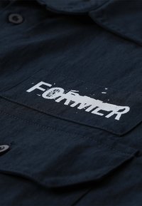 Former SCRATCHED WORK - Chemise - cadet