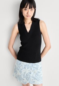 BOSS FALITY - Top - black