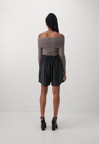 ONLY ONLIRIS - Pantaloni scurți - black