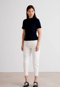 Tommy Hilfiger SLIM CODY CROP MOCK - T-shirt - bas - desert sky