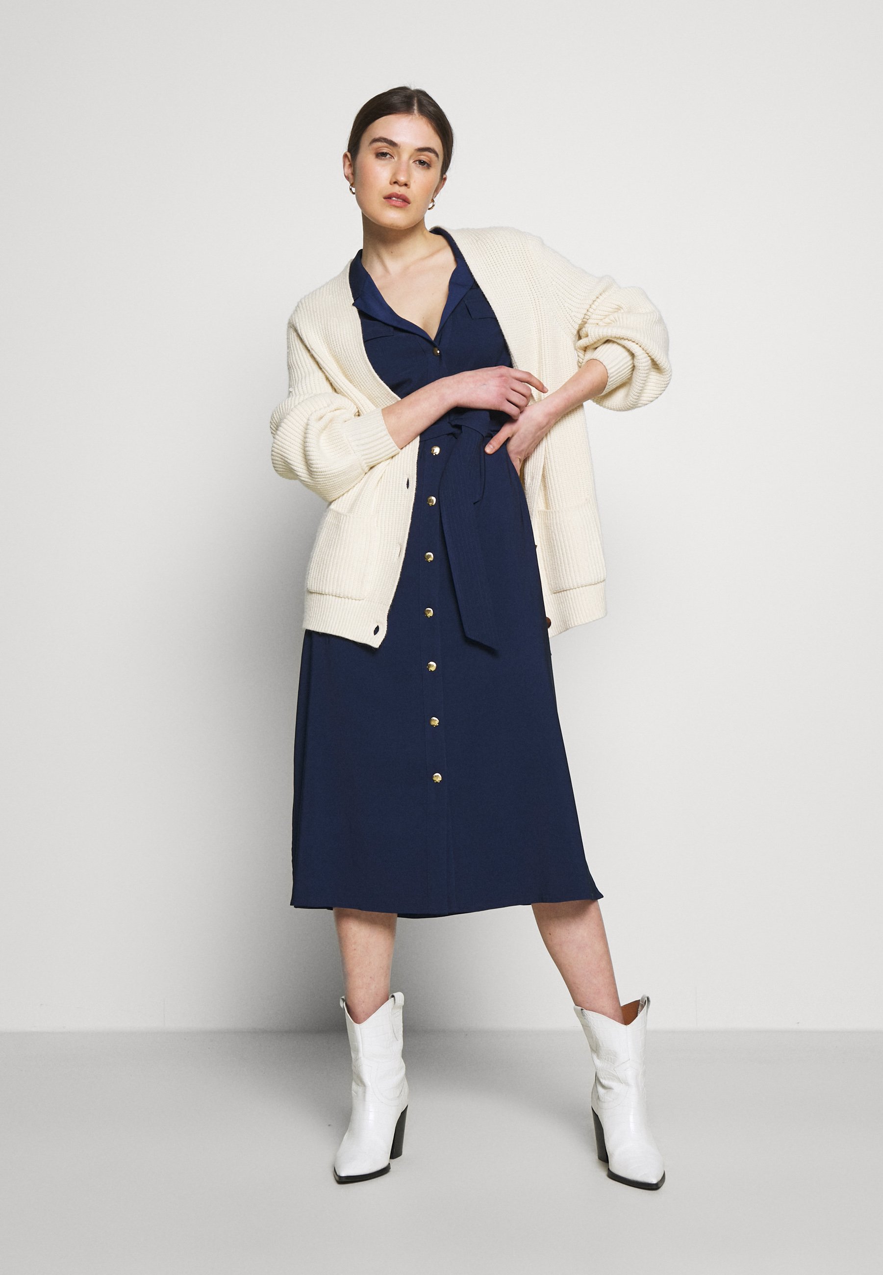 Fabienne Chapot THEA LOU DRESS Skjortekjole wavy navy Fabienne Chapot THEA LOU DRESS - Skjortekjole - wavy navy