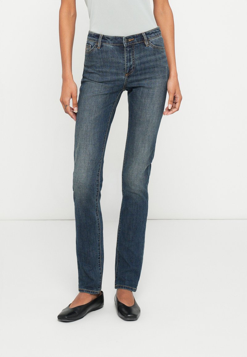 Armani Exchange Slim fit jeans donkerblauw Armani Exchange Slim fit jeans donkerblauw