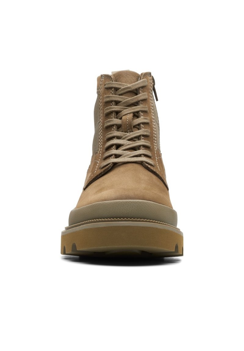 Bottines Clarks En Nubuck Beige - Taille UK 5.5 / EU 38.5 | Tige Cheville, Semelle Caoutchouc | Occasion Très Bon État