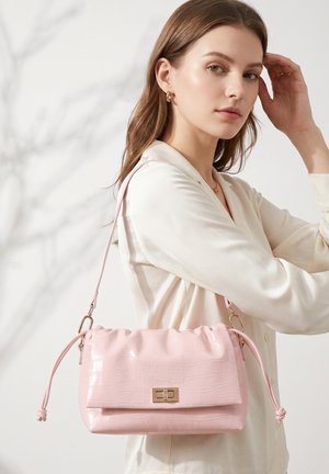 Kassandra, KASSANDRA SHOULDER BAG - Handtasche - pink