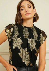 Love & Roses FLUTTER SLEEVE - Blúzka - black