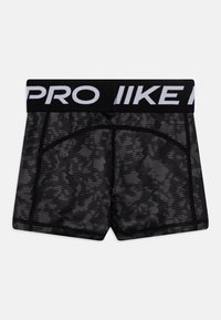 Nike Performance PRO DF SHORT SPORT UNISEX - Punčochy - black/white