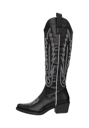Stivale da cowboy in pelle nera con punta appuntita, tacco di media altezza e ricami intricati bianchi con motivi a saetta e a spirale.