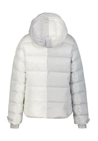 Veste en duvet de couleur gris clair, dotée d'un design matelassé, d'une capuche et de poignets élastiques. Fabriquée en tissu brillant et lisse avec une texture douce.